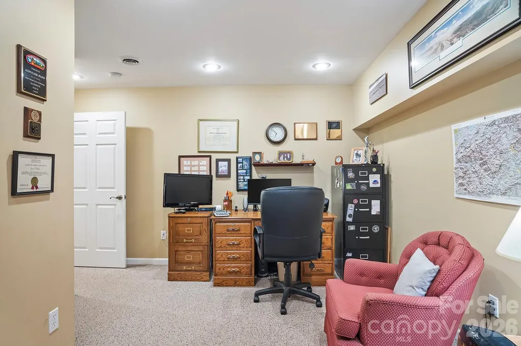 12 Steeplechase Court Hendersonville NC 28791