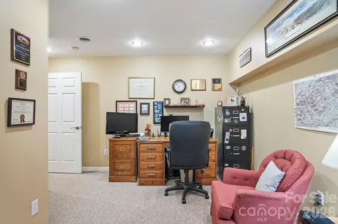 12 Steeplechase Court Hendersonville NC 28791