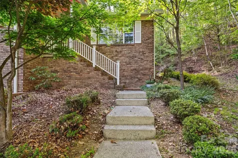 12 Steeplechase Court Hendersonville NC 28791