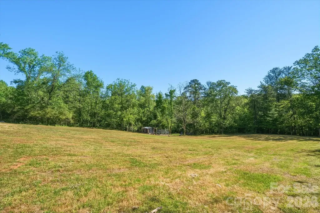 103 J A Ross Street Morganton NC 28655