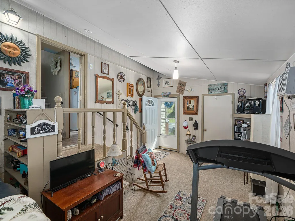 376 Hoot Owl Road Spruce Pine NC 28777