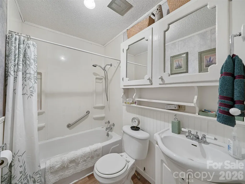 376 Hoot Owl Road Spruce Pine NC 28777