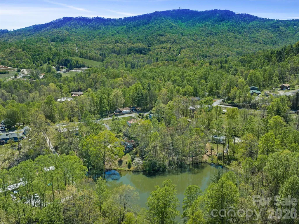 376 Hoot Owl Road Spruce Pine NC 28777