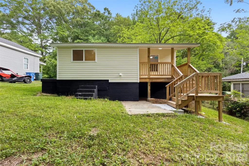 1224 Beale Street Albemarle NC 28001