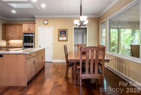 109 Little Cherokee Ridge Hendersonville NC 28739