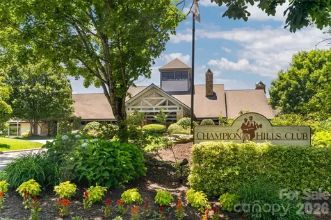 109 Little Cherokee Ridge Hendersonville NC 28739