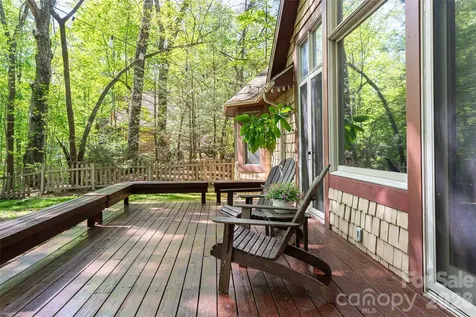 109 Little Cherokee Ridge Hendersonville NC 28739
