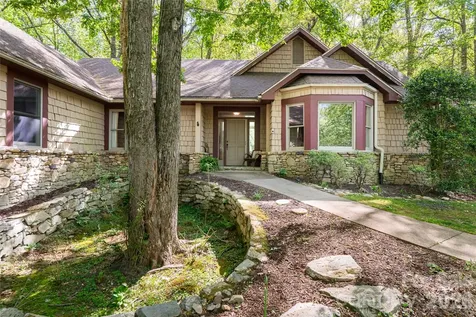109 Little Cherokee Ridge Hendersonville NC 28739