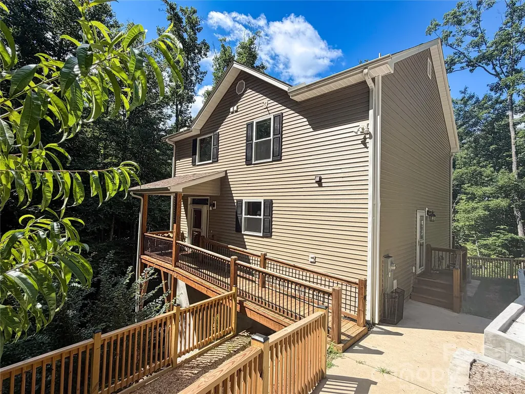 65 Leisure Lane Swannanoa NC 28778