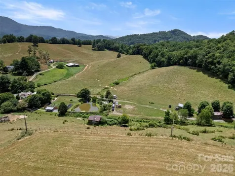 115 Gardening Frog Trail Waynesville NC 28785