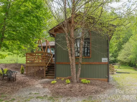 115 Gardening Frog Trail Waynesville NC 28785