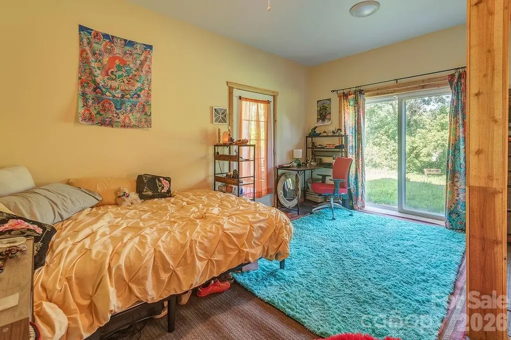 153 Vinewood Circle Asheville NC 28806