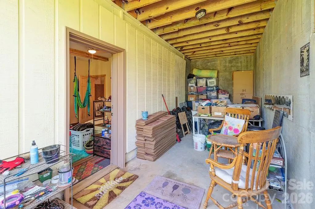 153 Vinewood Circle Asheville NC 28806