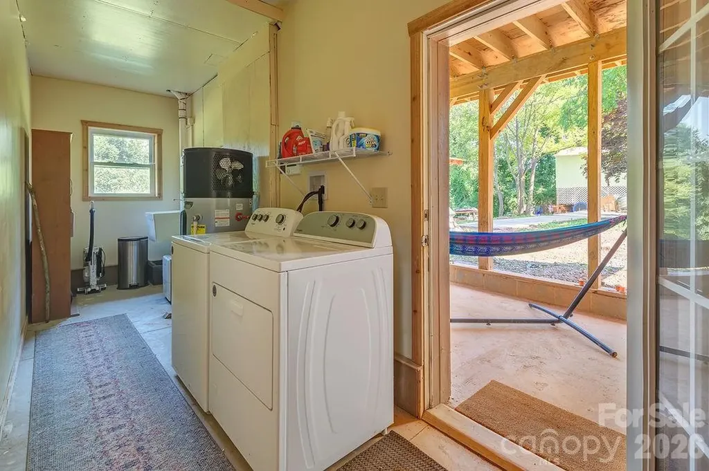 153 Vinewood Circle Asheville NC 28806