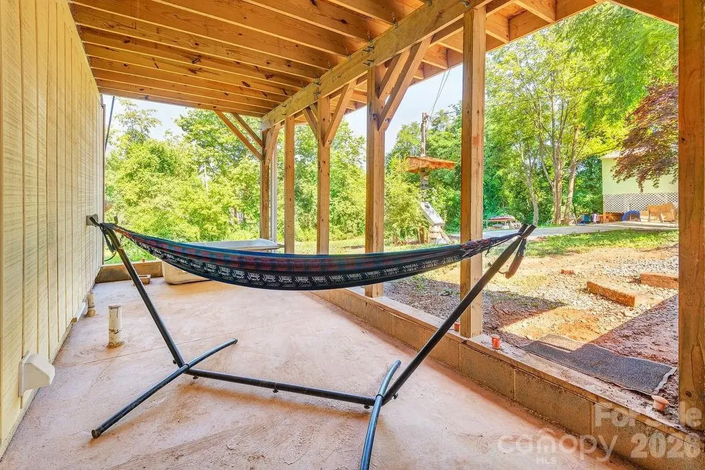 153 Vinewood Circle Asheville NC 28806