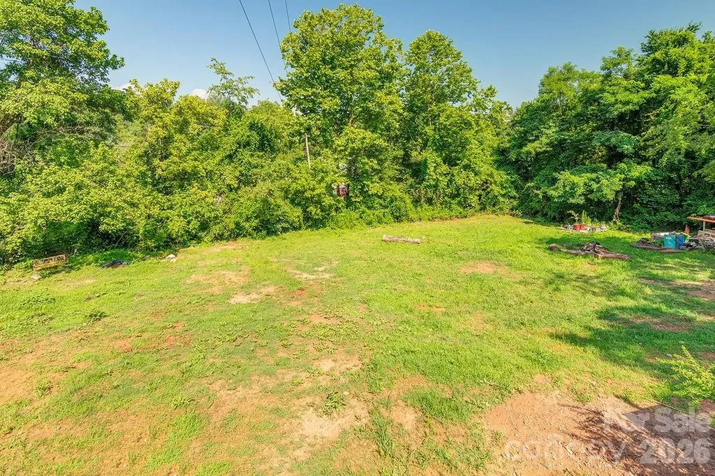 153 Vinewood Circle Asheville NC 28806