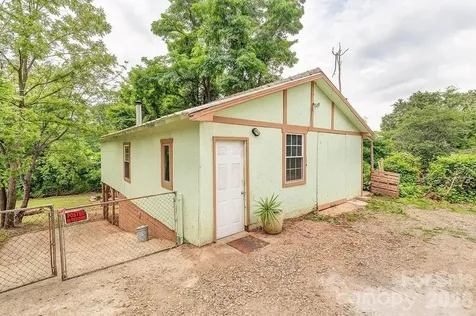153 Vinewood Circle Asheville NC 28806