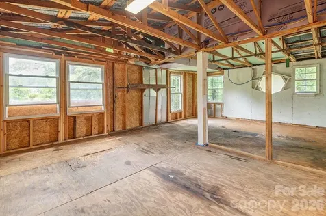 153 Vinewood Circle Asheville NC 28806