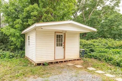153 Vinewood Circle Asheville NC 28806