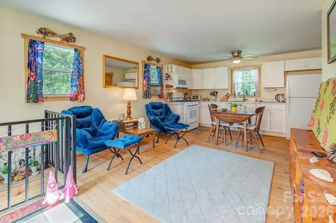 153 Vinewood Circle Asheville NC 28806