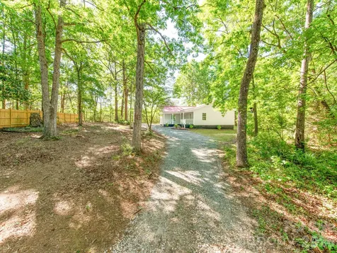 2124 Shoal Road Lincolnton NC 28092