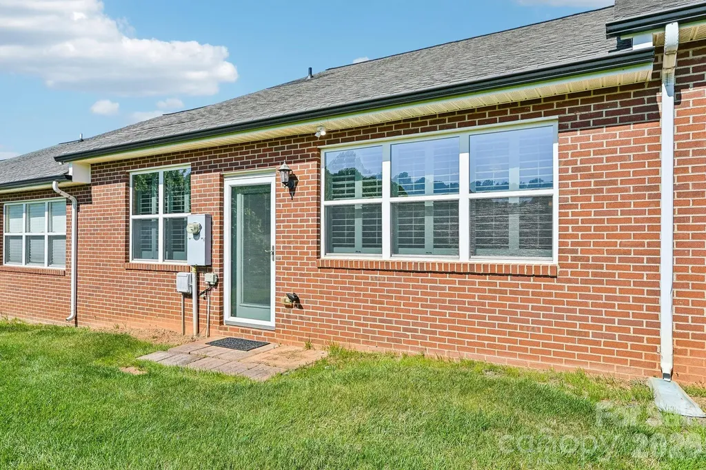 3868 Sage Court Denver NC 28037
