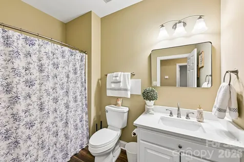 3868 Sage Court Denver NC 28037