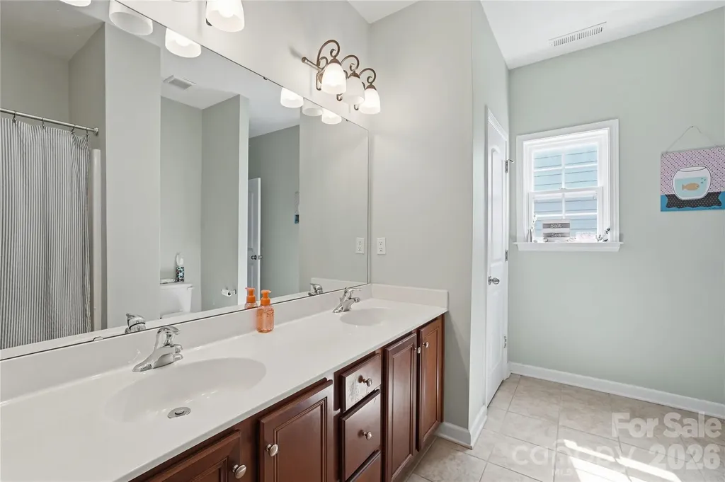 1009 Baybrook Drive Waxhaw NC 28173