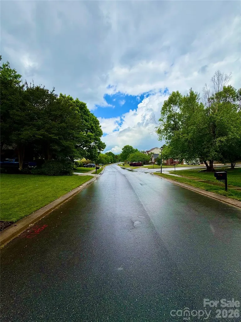 1808 Brandywine Drive Matthews NC 28105