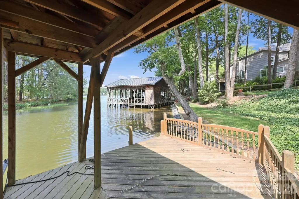 16311 Croatan Court Norwood NC 28128