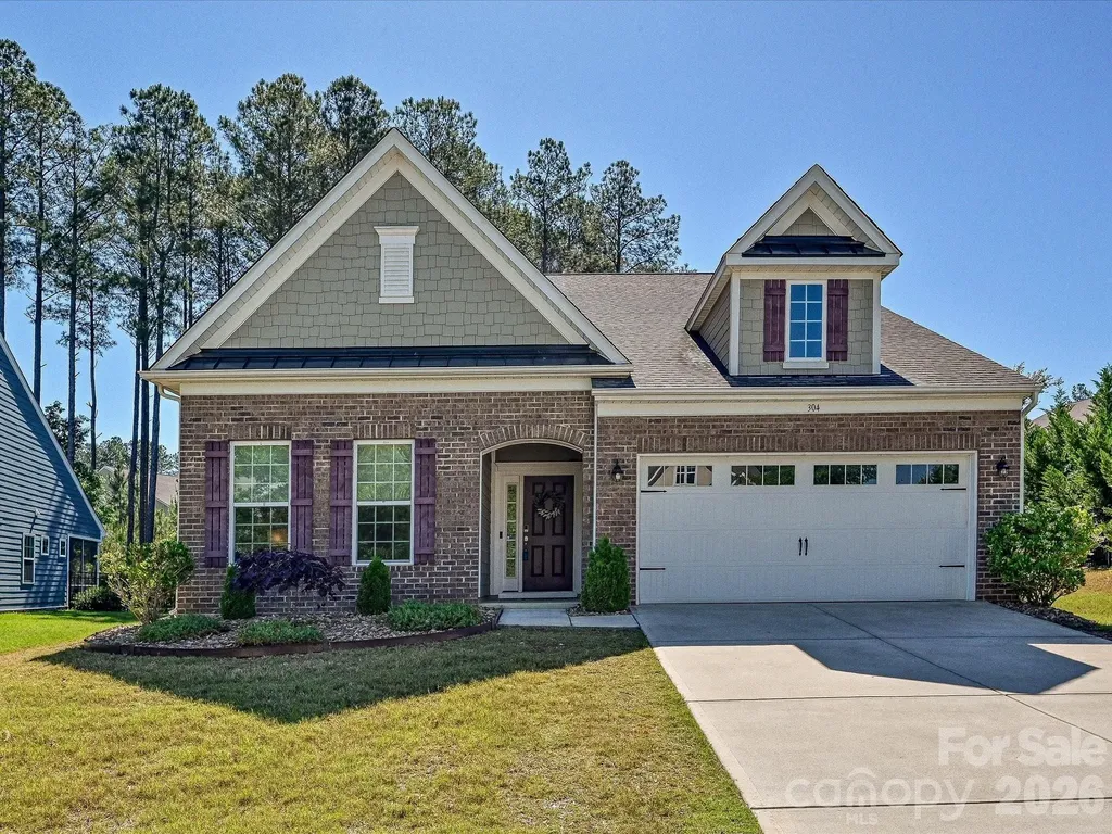 304 Picasso Trail Mount Holly NC 28120