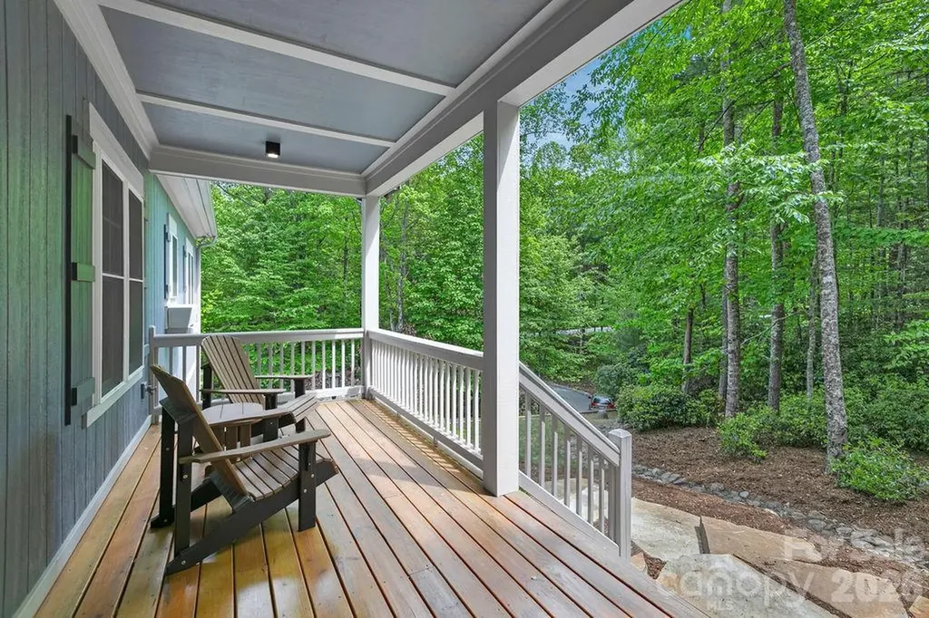 131 Bear Trace Road Brevard NC 28712