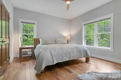 131 Bear Trace Road Brevard NC 28712