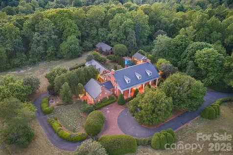 1486 Knolls Drive Newton NC 28658