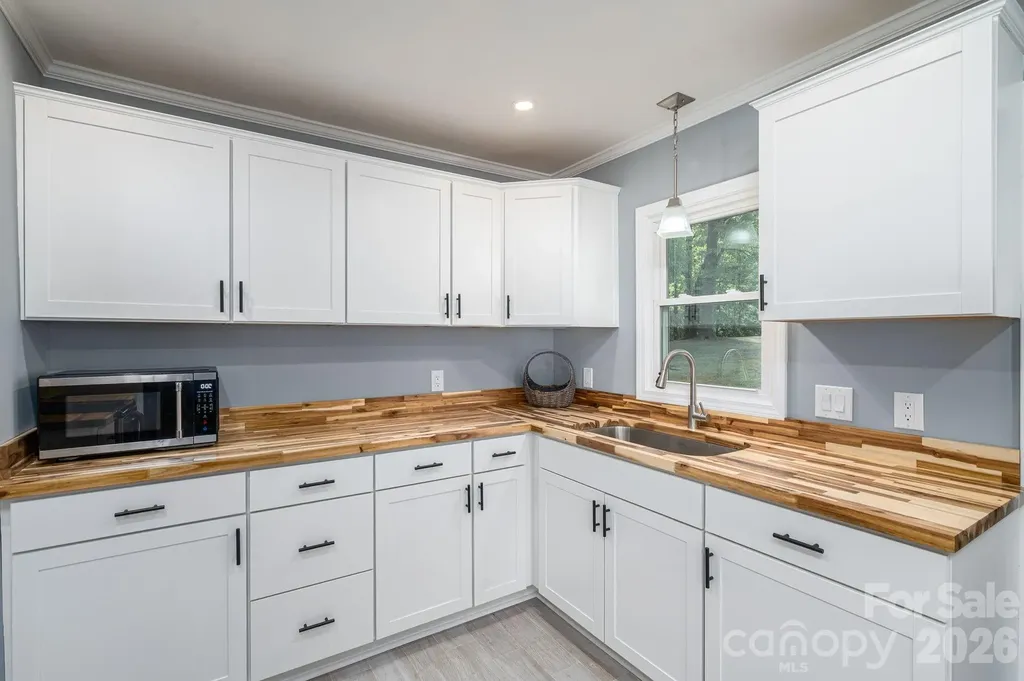 704 Dogwood Avenue Lincolnton NC 28092