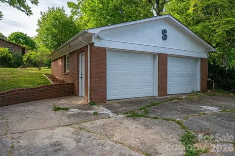 704 Dogwood Avenue Lincolnton NC 28092