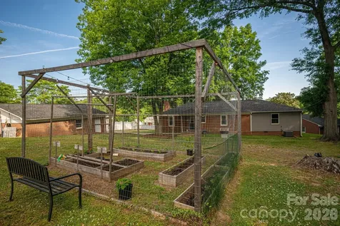 704 Dogwood Avenue Lincolnton NC 28092