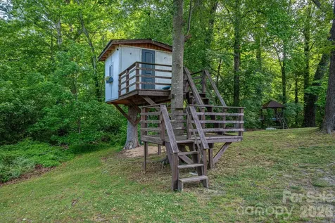 704 Dogwood Avenue Lincolnton NC 28092
