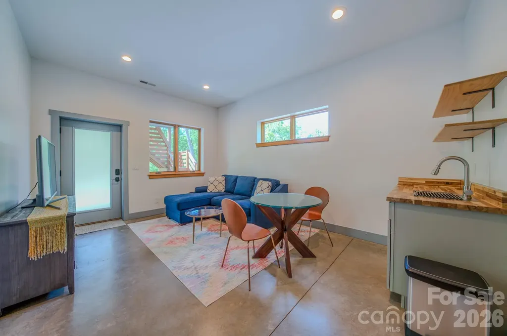 87 Deaver Street Asheville NC 28806