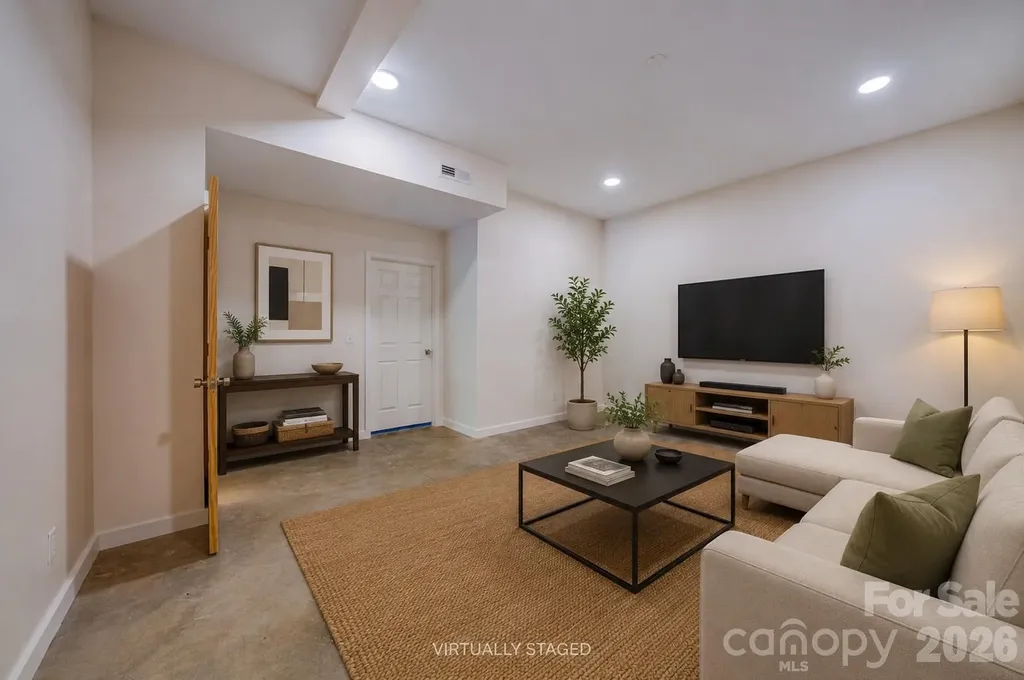 87 Deaver Street Asheville NC 28806