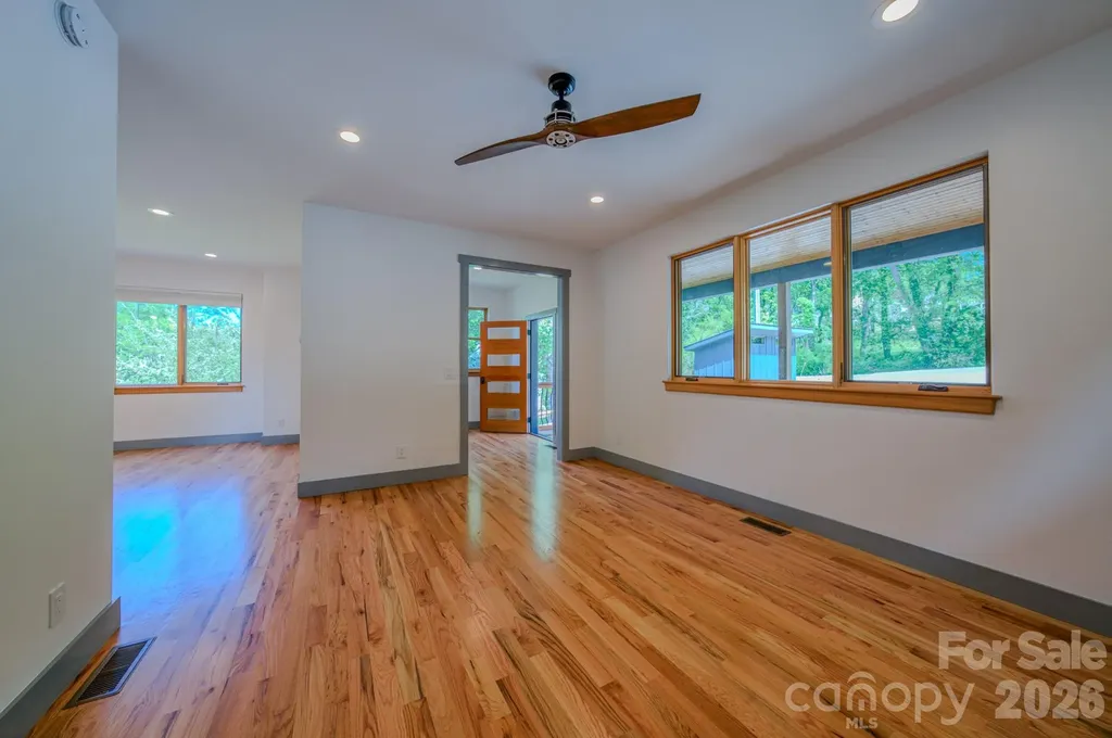87 Deaver Street Asheville NC 28806