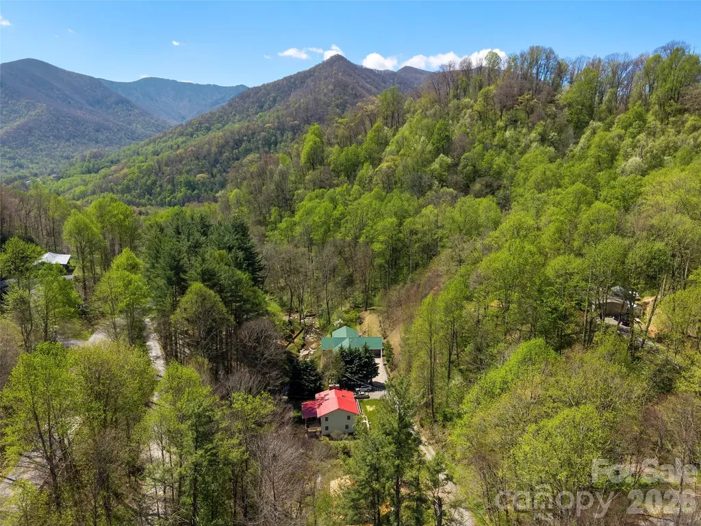 79 Ward Road Maggie Valley NC 28751
