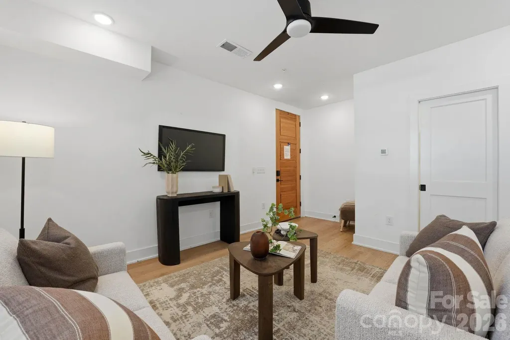 201 Grandin Road Charlotte NC 28208