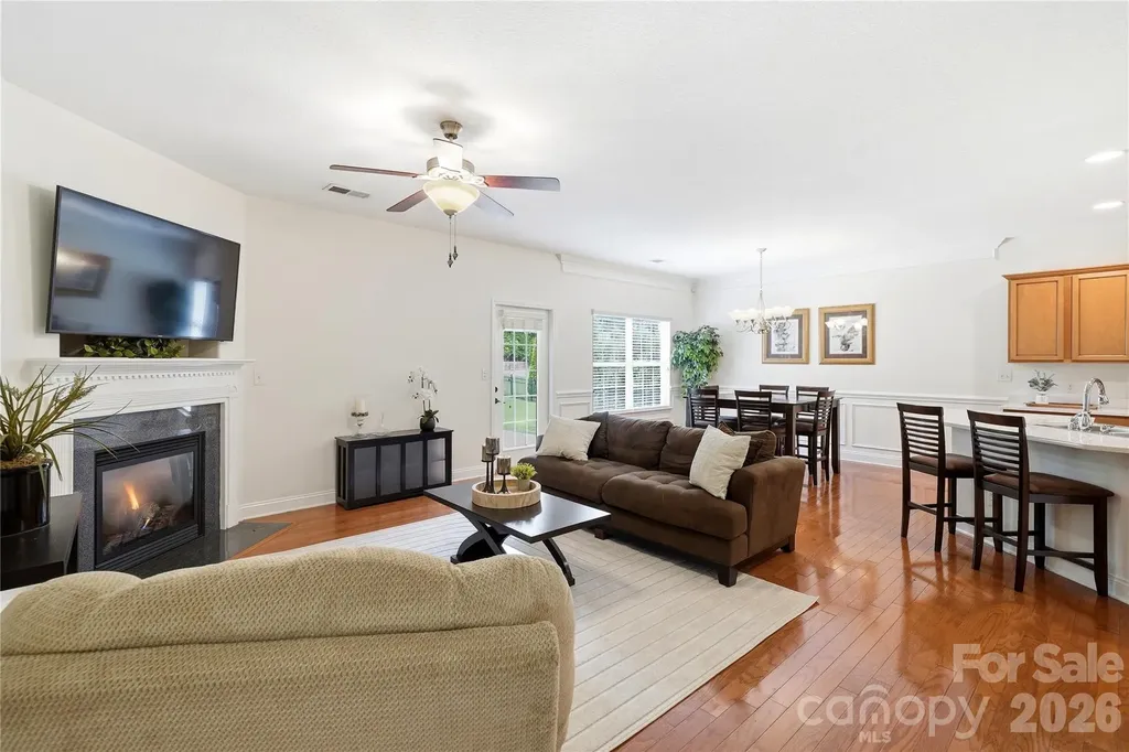 2429 Glyncastle Way Gastonia NC 28056
