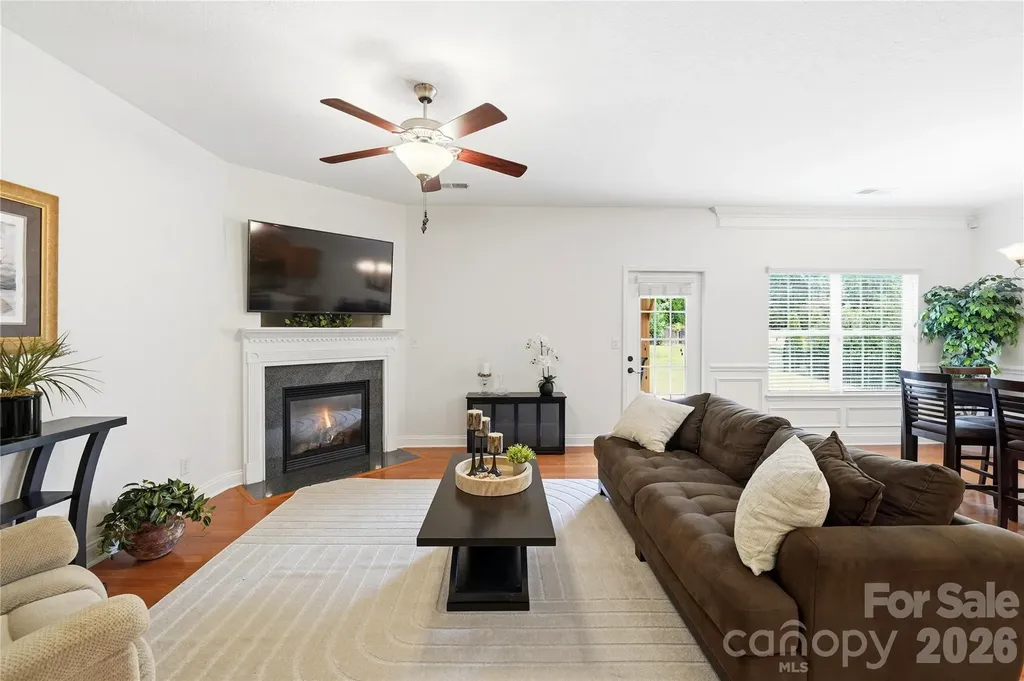 2429 Glyncastle Way Gastonia NC 28056