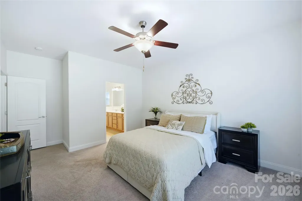 2429 Glyncastle Way Gastonia NC 28056