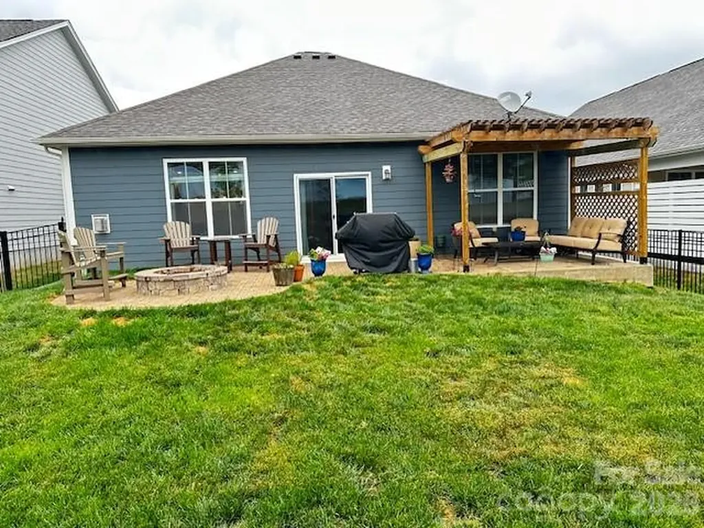 4450 Streamside Road Denver NC 28037
