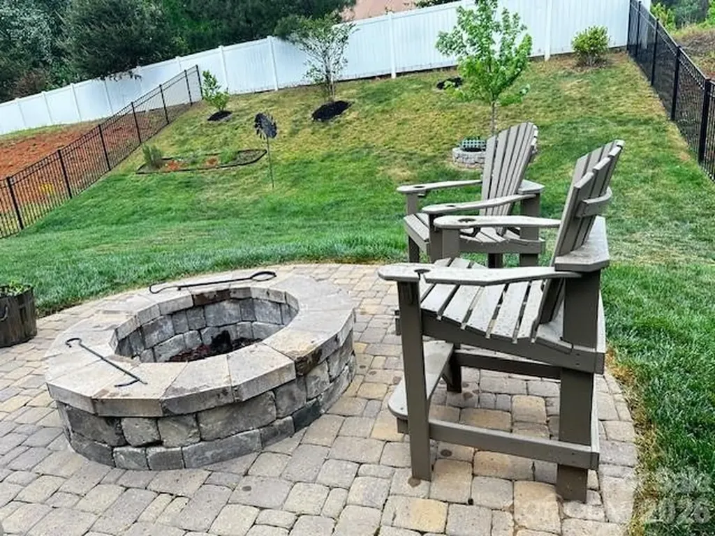 4450 Streamside Road Denver NC 28037