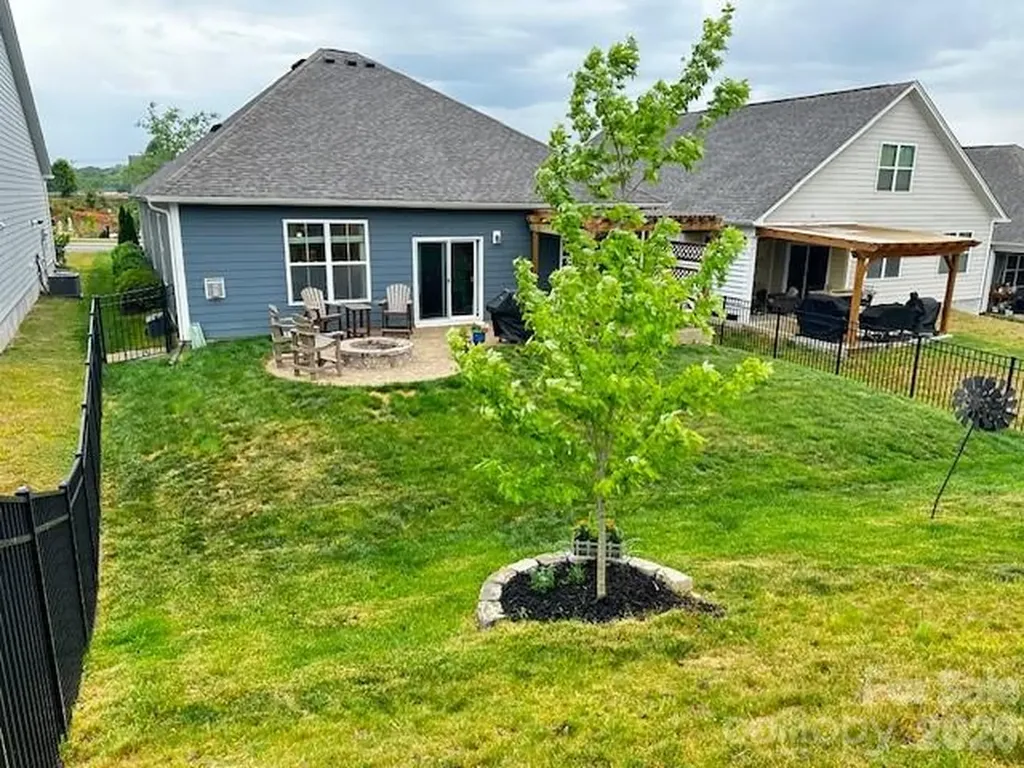 4450 Streamside Road Denver NC 28037