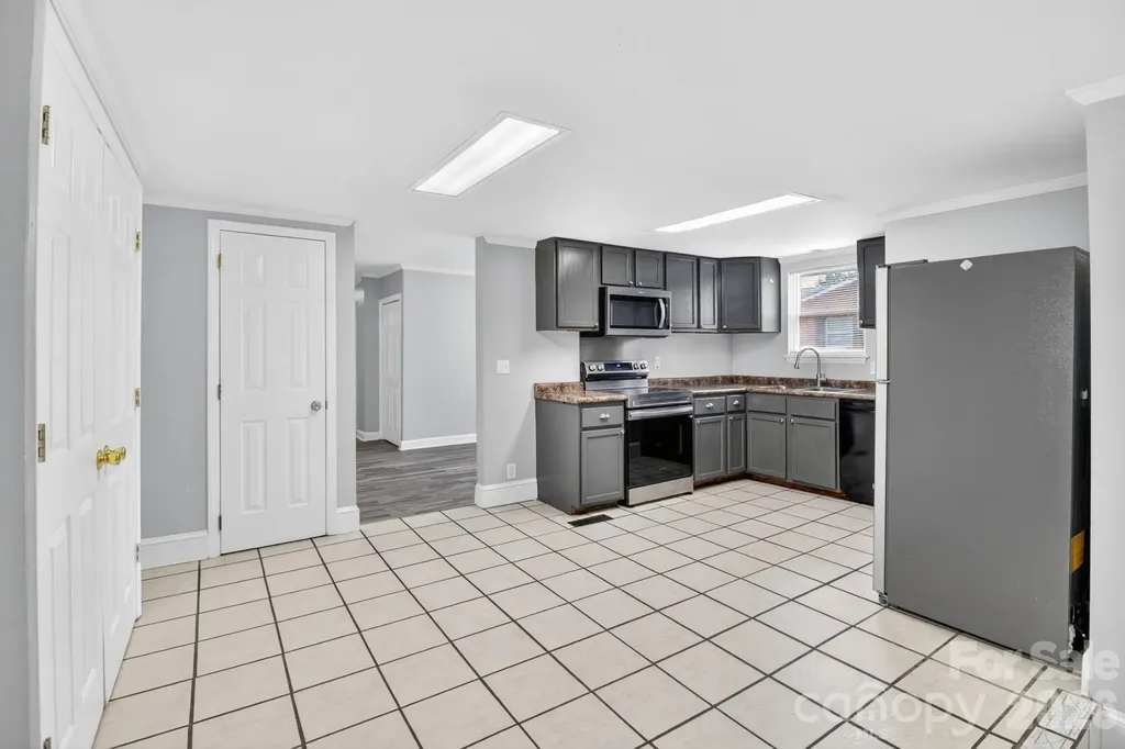 62 Roberta Road SW Concord NC 28027